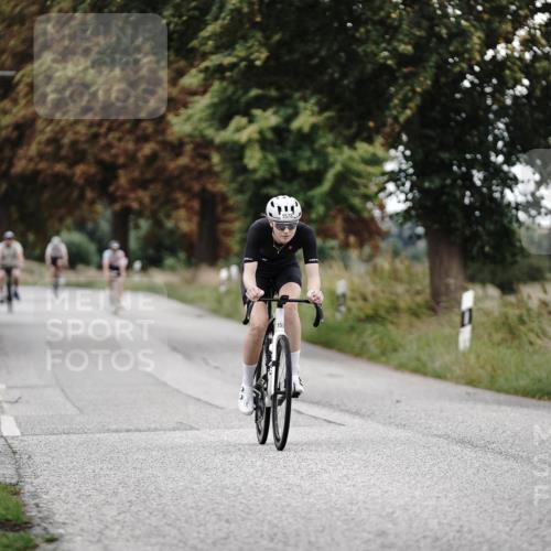 30.08.2026 - Elbe Triathlon Hamburg Michael Burmester http://msf.ph/oto/10076576 30.08.2026 11:22:29 Radfahren 1578 meine-sportfotos.de