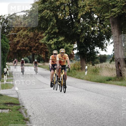 30.08.2026 - Elbe Triathlon Hamburg Michael Burmester http://msf.ph/oto/10076594 30.08.2026 11:22:47 Radfahren 1424, 1585, 1593 meine-sportfotos.de