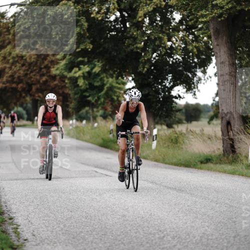 30.08.2026 - Elbe Triathlon Hamburg Michael Burmester http://msf.ph/oto/10076603 30.08.2026 11:22:51 Radfahren 1424, 1585, 1593, 1637 meine-sportfotos.de
