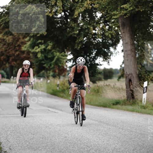 30.08.2026 - Elbe Triathlon Hamburg Michael Burmester http://msf.ph/oto/10076605 30.08.2026 11:22:51 Radfahren 1424, 1585, 1593, 1637 meine-sportfotos.de