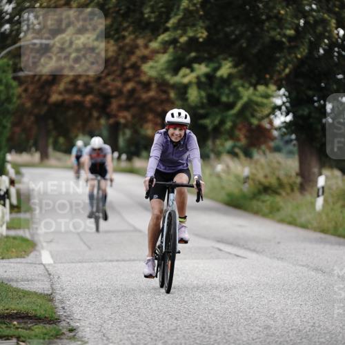 30.08.2026 - Elbe Triathlon Hamburg Michael Burmester http://msf.ph/oto/10076651 30.08.2026 11:24:02 Radfahren 1358, 1388, 1647 meine-sportfotos.de
