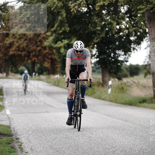 30.08.2026 - Elbe Triathlon Hamburg Michael Burmester http://msf.ph/oto/10076656 30.08.2026 11:24:05 Radfahren 1358, 1388, 1647 meine-sportfotos.de