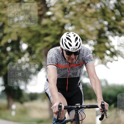 30.08.2026 - Elbe Triathlon Hamburg Michael Burmester http://msf.ph/oto/10076660 30.08.2026 11:24:06 Radfahren 1358, 1388 meine-sportfotos.de