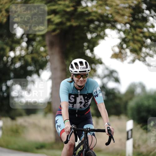 30.08.2026 - Elbe Triathlon Hamburg Michael Burmester http://msf.ph/oto/10076665 30.08.2026 11:24:10 Radfahren 1388 meine-sportfotos.de