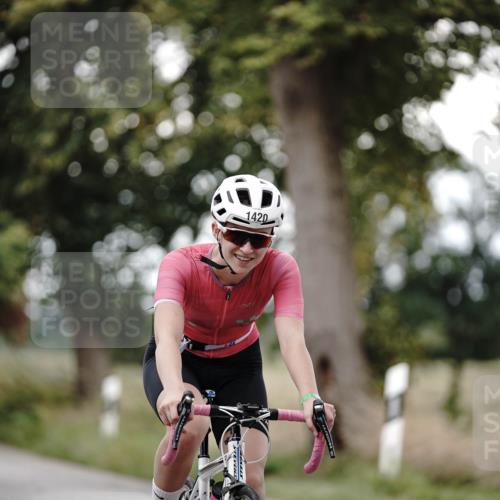 30.08.2026 - Elbe Triathlon Hamburg Michael Burmester http://msf.ph/oto/10076672 30.08.2026 11:24:29 Radfahren 1420, 1629 meine-sportfotos.de