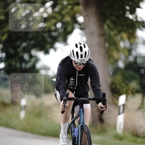30.08.2026 - Elbe Triathlon Hamburg Michael Burmester http://msf.ph/oto/10076677 30.08.2026 11:24:35 Radfahren 1419, 1629, 1719 meine-sportfotos.de