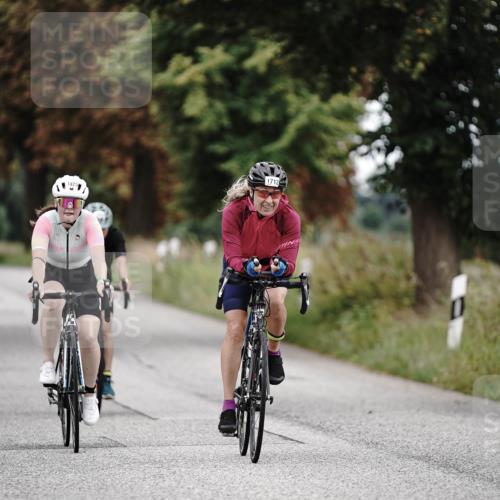 30.08.2026 - Elbe Triathlon Hamburg Michael Burmester http://msf.ph/oto/10076708 30.08.2026 11:25:09 Radfahren 1425, 1600, 1635, 1673, 1712 meine-sportfotos.de