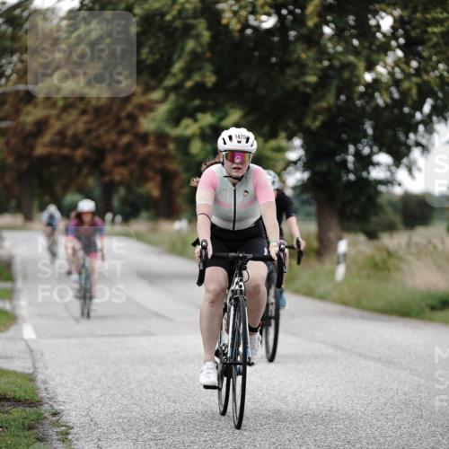30.08.2026 - Elbe Triathlon Hamburg Michael Burmester http://msf.ph/oto/10076713 30.08.2026 11:25:11 Radfahren 1425, 1600, 1635, 1668, 1673, 1712 meine-sportfotos.de