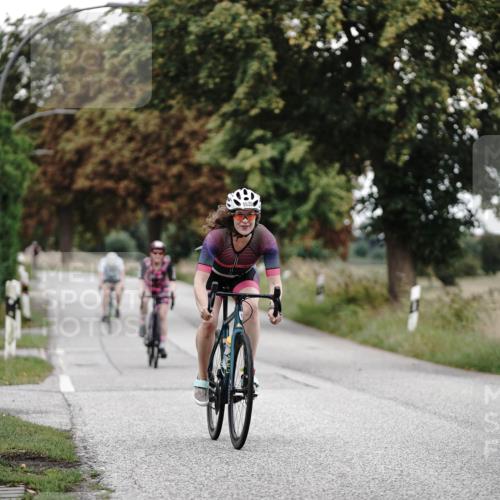 30.08.2026 - Elbe Triathlon Hamburg Michael Burmester http://msf.ph/oto/10076715 30.08.2026 11:25:13 Radfahren 1425, 1600, 1635, 1668, 1673, 1712 meine-sportfotos.de