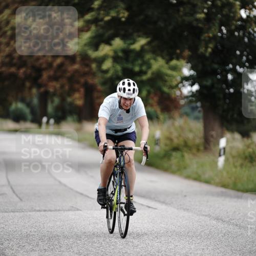 30.08.2026 - Elbe Triathlon Hamburg Michael Burmester http://msf.ph/oto/10076720 30.08.2026 11:25:16 Radfahren 1635, 1668, 1673 meine-sportfotos.de
