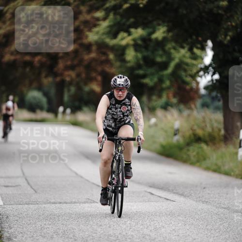 30.08.2026 - Elbe Triathlon Hamburg Michael Burmester http://msf.ph/oto/10076724 30.08.2026 11:25:27 Radfahren 1638 meine-sportfotos.de