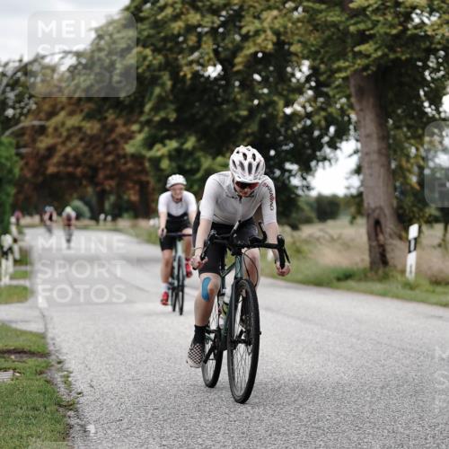 30.08.2026 - Elbe Triathlon Hamburg Michael Burmester http://msf.ph/oto/10076745 30.08.2026 11:25:53 Radfahren 1355, 1396, 1601, 1602, 1675 meine-sportfotos.de