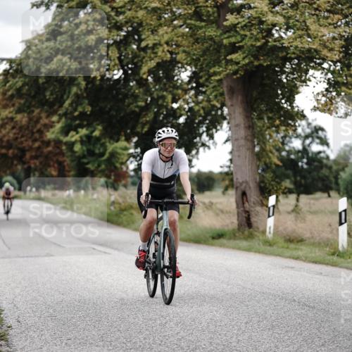 30.08.2026 - Elbe Triathlon Hamburg Michael Burmester http://msf.ph/oto/10076748 30.08.2026 11:25:54 Radfahren 1355, 1396, 1601, 1675 meine-sportfotos.de