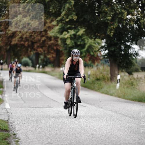 30.08.2026 - Elbe Triathlon Hamburg Michael Burmester http://msf.ph/oto/10076756 30.08.2026 11:26:02 Radfahren 1355, 1603, 1611, 1672 meine-sportfotos.de