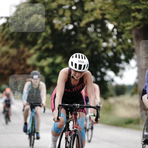 30.08.2026 - Elbe Triathlon Hamburg Michael Burmester http://msf.ph/oto/10076778 30.08.2026 11:26:31 Radfahren 1364, 1397, 1414, 1432, 1448, 1460, 1623 meine-sportfotos.de