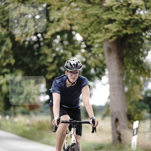 30.08.2026 - Elbe Triathlon Hamburg Michael Burmester http://msf.ph/oto/10076793 30.08.2026 11:26:37 Radfahren 1364, 1432, 1448 meine-sportfotos.de