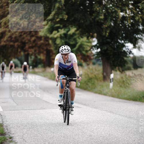 30.08.2026 - Elbe Triathlon Hamburg Michael Burmester http://msf.ph/oto/10076795 30.08.2026 11:26:45 Radfahren 1656, 1700 meine-sportfotos.de