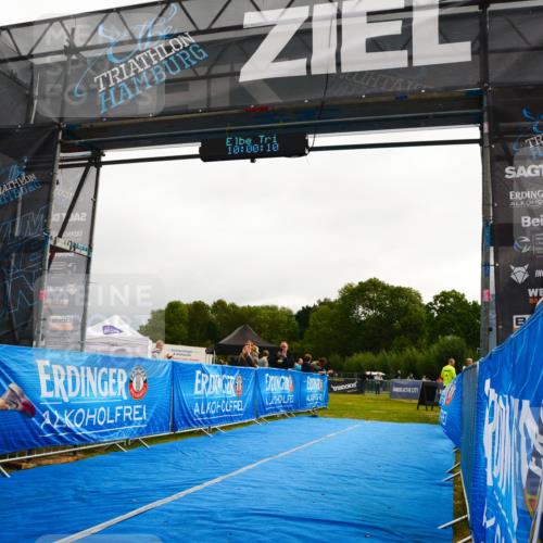 30.08.2026 - Elbe Triathlon Hamburg LAZAROV Photography http://msf.ph/oto/10078699 30.08.2026 10:00:10 Ziel 194 meine-sportfotos.de