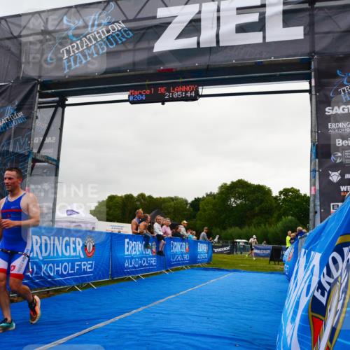 30.08.2026 - Elbe Triathlon Hamburg LAZAROV Photography http://msf.ph/oto/10078741 30.08.2026 10:05:43 Ziel 204 meine-sportfotos.de