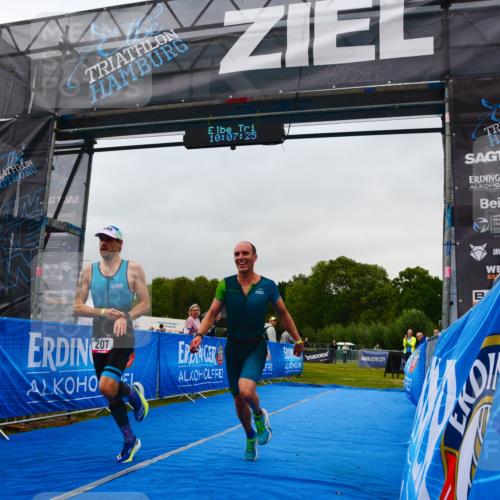 30.08.2026 - Elbe Triathlon Hamburg LAZAROV Photography http://msf.ph/oto/10078749 30.08.2026 10:07:25 Ziel 199, 207 meine-sportfotos.de