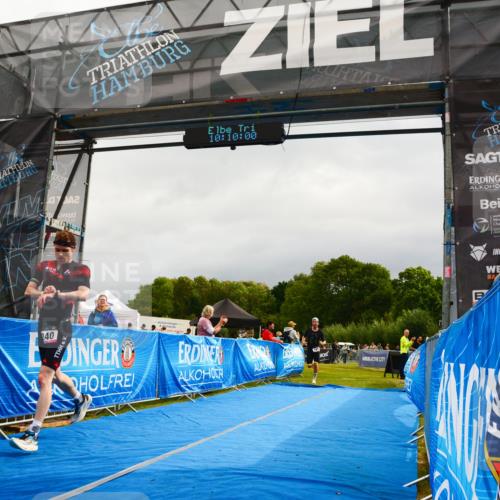 30.08.2026 - Elbe Triathlon Hamburg LAZAROV Photography http://msf.ph/oto/10078769 30.08.2026 10:10:00 Ziel 181, 240 meine-sportfotos.de