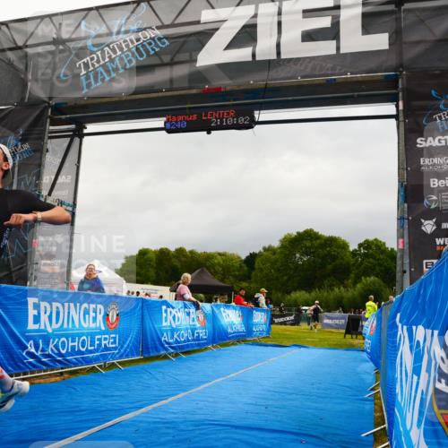 30.08.2026 - Elbe Triathlon Hamburg LAZAROV Photography http://msf.ph/oto/10078777 30.08.2026 10:10:04 Ziel 181, 240 meine-sportfotos.de