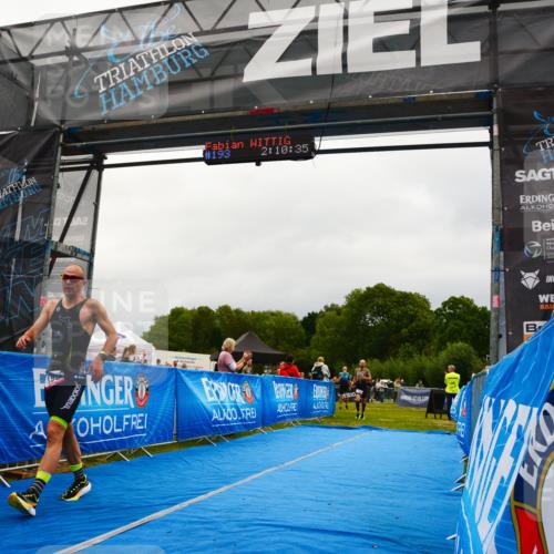 30.08.2026 - Elbe Triathlon Hamburg LAZAROV Photography http://msf.ph/oto/10078780 30.08.2026 10:10:34 Ziel 193, 221 meine-sportfotos.de