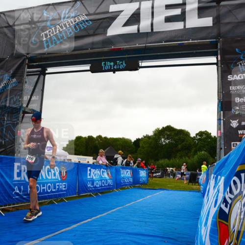 30.08.2026 - Elbe Triathlon Hamburg LAZAROV Photography http://msf.ph/oto/10078819 30.08.2026 10:14:08 Ziel 206 meine-sportfotos.de