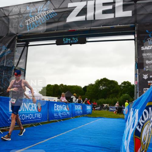 30.08.2026 - Elbe Triathlon Hamburg LAZAROV Photography http://msf.ph/oto/10078820 30.08.2026 10:14:08 Ziel 206 meine-sportfotos.de