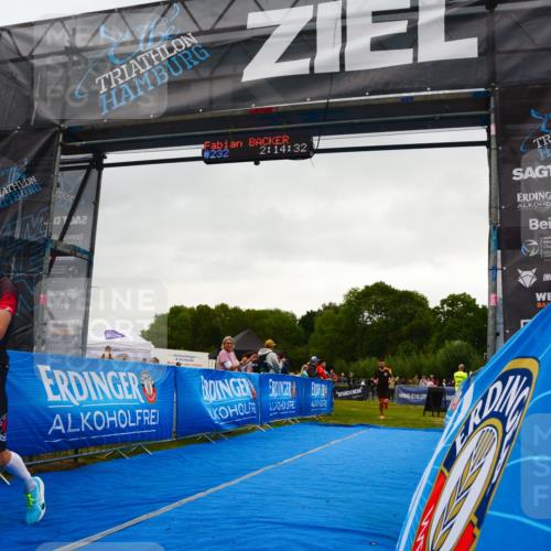 30.08.2026 - Elbe Triathlon Hamburg LAZAROV Photography http://msf.ph/oto/10078828 30.08.2026 10:14:32 Ziel 232, 238 meine-sportfotos.de