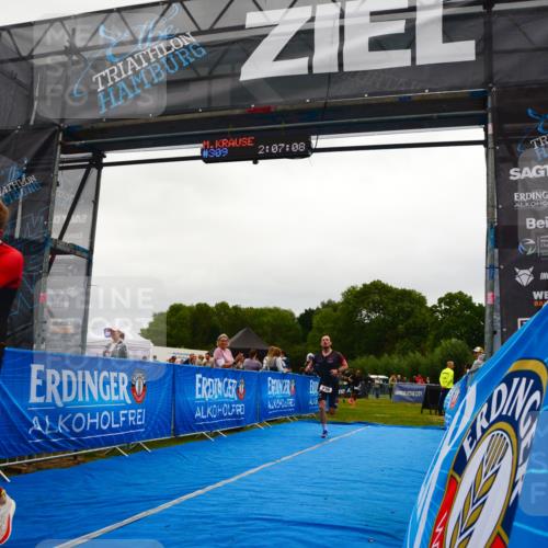 30.08.2026 - Elbe Triathlon Hamburg LAZAROV Photography http://msf.ph/oto/10078849 30.08.2026 10:17:07 Ziel 230, 309 meine-sportfotos.de
