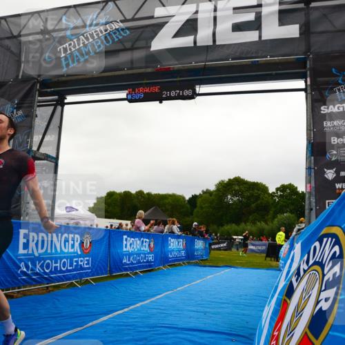 30.08.2026 - Elbe Triathlon Hamburg LAZAROV Photography http://msf.ph/oto/10078856 30.08.2026 10:17:10 Ziel 230, 309 meine-sportfotos.de