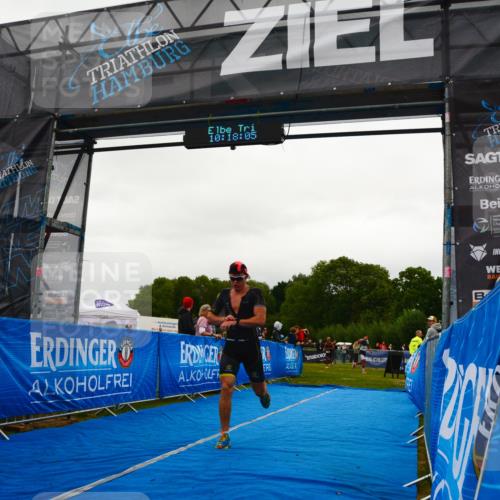 30.08.2026 - Elbe Triathlon Hamburg LAZAROV Photography http://msf.ph/oto/10078875 30.08.2026 10:18:06 Ziel 268, 411 meine-sportfotos.de