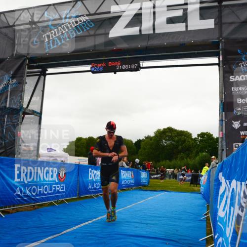 30.08.2026 - Elbe Triathlon Hamburg LAZAROV Photography http://msf.ph/oto/10078876 30.08.2026 10:18:06 Ziel 268, 411 meine-sportfotos.de