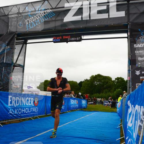 30.08.2026 - Elbe Triathlon Hamburg LAZAROV Photography http://msf.ph/oto/10078877 30.08.2026 10:18:06 Ziel 268, 411 meine-sportfotos.de