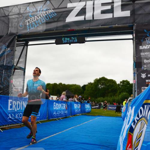 30.08.2026 - Elbe Triathlon Hamburg LAZAROV Photography http://msf.ph/oto/10078892 30.08.2026 10:19:11 Ziel 211 meine-sportfotos.de