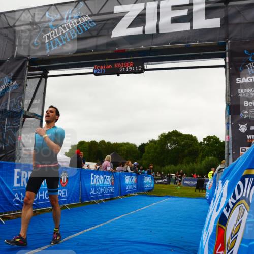 30.08.2026 - Elbe Triathlon Hamburg LAZAROV Photography http://msf.ph/oto/10078893 30.08.2026 10:19:11 Ziel 211 meine-sportfotos.de