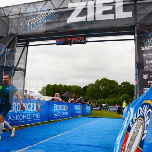 30.08.2026 - Elbe Triathlon Hamburg LAZAROV Photography http://msf.ph/oto/10078923 30.08.2026 10:22:30 Ziel 200 meine-sportfotos.de