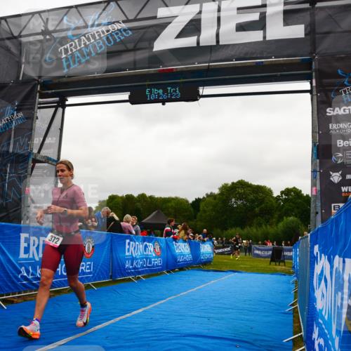 30.08.2026 - Elbe Triathlon Hamburg LAZAROV Photography http://msf.ph/oto/10078947 30.08.2026 10:26:23 Ziel 286, 372 meine-sportfotos.de