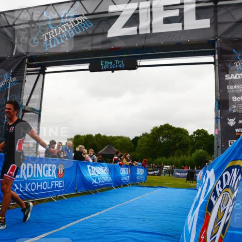 30.08.2026 - Elbe Triathlon Hamburg LAZAROV Photography http://msf.ph/oto/10078966 30.08.2026 10:26:44 Ziel 280 meine-sportfotos.de