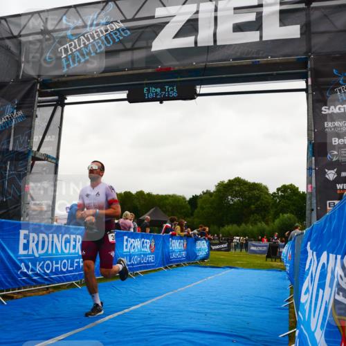 30.08.2026 - Elbe Triathlon Hamburg LAZAROV Photography http://msf.ph/oto/10078968 30.08.2026 10:27:57 Ziel 307 meine-sportfotos.de