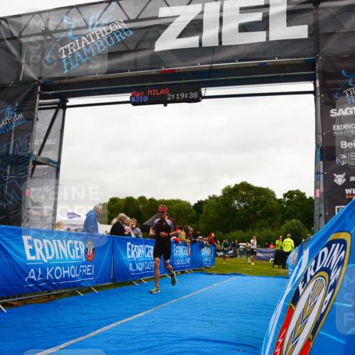 30.08.2026 - Elbe Triathlon Hamburg LAZAROV Photography http://msf.ph/oto/10078999 30.08.2026 10:29:37 Ziel 236, 310, 351 meine-sportfotos.de