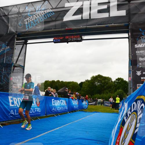 30.08.2026 - Elbe Triathlon Hamburg LAZAROV Photography http://msf.ph/oto/10079008 30.08.2026 10:29:43 Ziel 351 meine-sportfotos.de