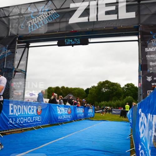 30.08.2026 - Elbe Triathlon Hamburg LAZAROV Photography http://msf.ph/oto/10079016 30.08.2026 10:30:27 Ziel 317 meine-sportfotos.de