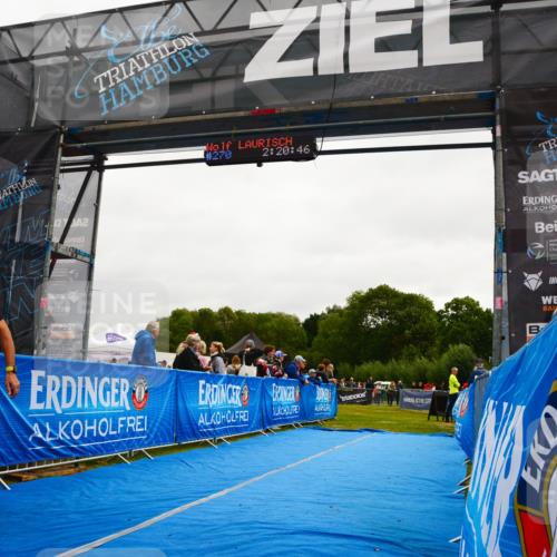 30.08.2026 - Elbe Triathlon Hamburg LAZAROV Photography http://msf.ph/oto/10079022 30.08.2026 10:30:45 Ziel 270 meine-sportfotos.de