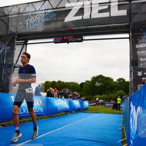 30.08.2026 - Elbe Triathlon Hamburg LAZAROV Photography http://msf.ph/oto/10079033 30.08.2026 10:31:07 Ziel 208, 252, 1895 meine-sportfotos.de