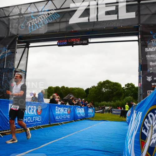 30.08.2026 - Elbe Triathlon Hamburg LAZAROV Photography http://msf.ph/oto/10079040 30.08.2026 10:31:14 Ziel 208 meine-sportfotos.de