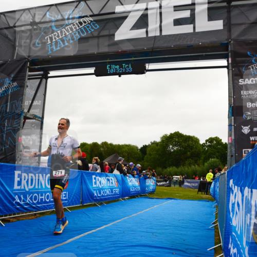 30.08.2026 - Elbe Triathlon Hamburg LAZAROV Photography http://msf.ph/oto/10079058 30.08.2026 10:32:34 Ziel 271 meine-sportfotos.de