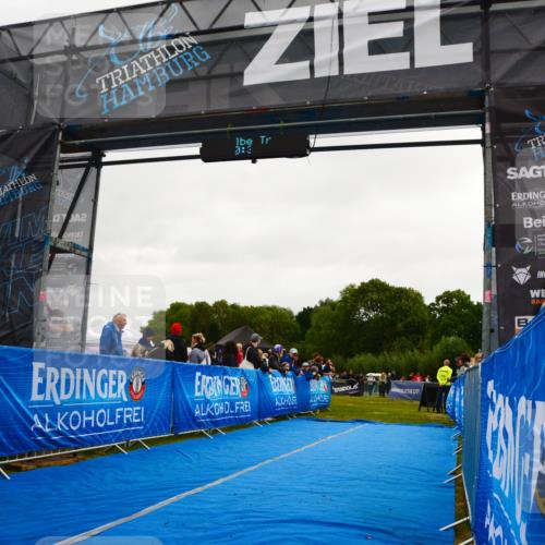 30.08.2026 - Elbe Triathlon Hamburg LAZAROV Photography http://msf.ph/oto/10079062 30.08.2026 10:32:35 Ziel 271 meine-sportfotos.de
