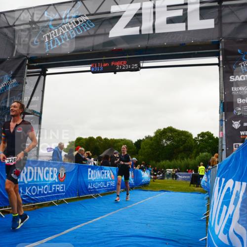 30.08.2026 - Elbe Triathlon Hamburg LAZAROV Photography http://msf.ph/oto/10079086 30.08.2026 10:33:28 Ziel 326, 382 meine-sportfotos.de